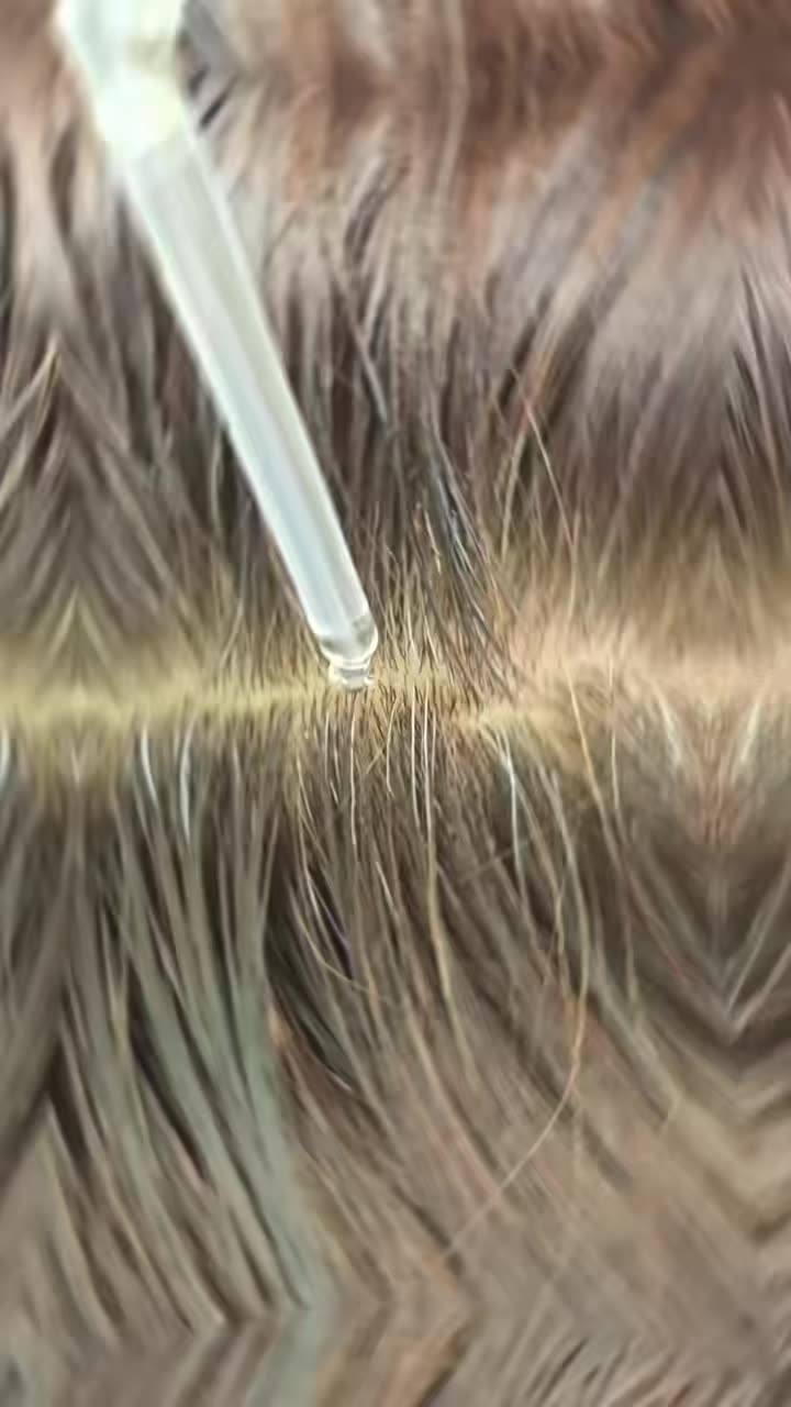 Rambut kusam, kering, bercabang? 💆‍♀️ Olive Hair Oil adalah rahsia untuk rambut sihat dan cantik secara semula jadi! 🌿 Kaya dengan vitamin E dan antioksidan dari minyak zaitun asli, ia membantu melembapkan, menguatkan akar, dan memperbaiki rambu...