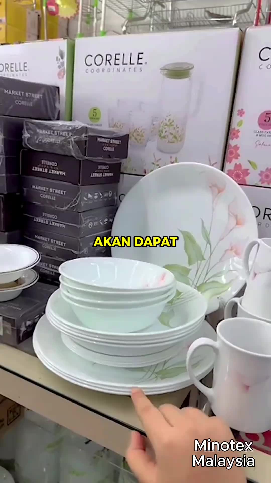 🔥 LIVE HIGHLIGHT: Ramai cari set CORELLLE 20pcs ni! 🔥 Ada customer tengah LIVE minta tunjuk set 4 orang makan — memang cantik & lengkap untuk 1 keluarga 😍 🍽 Apa ada dalam set 20pcs ni? • 4× Dinner Plate • 4× Bread & Butter Plate • 4× 21cm Soup...