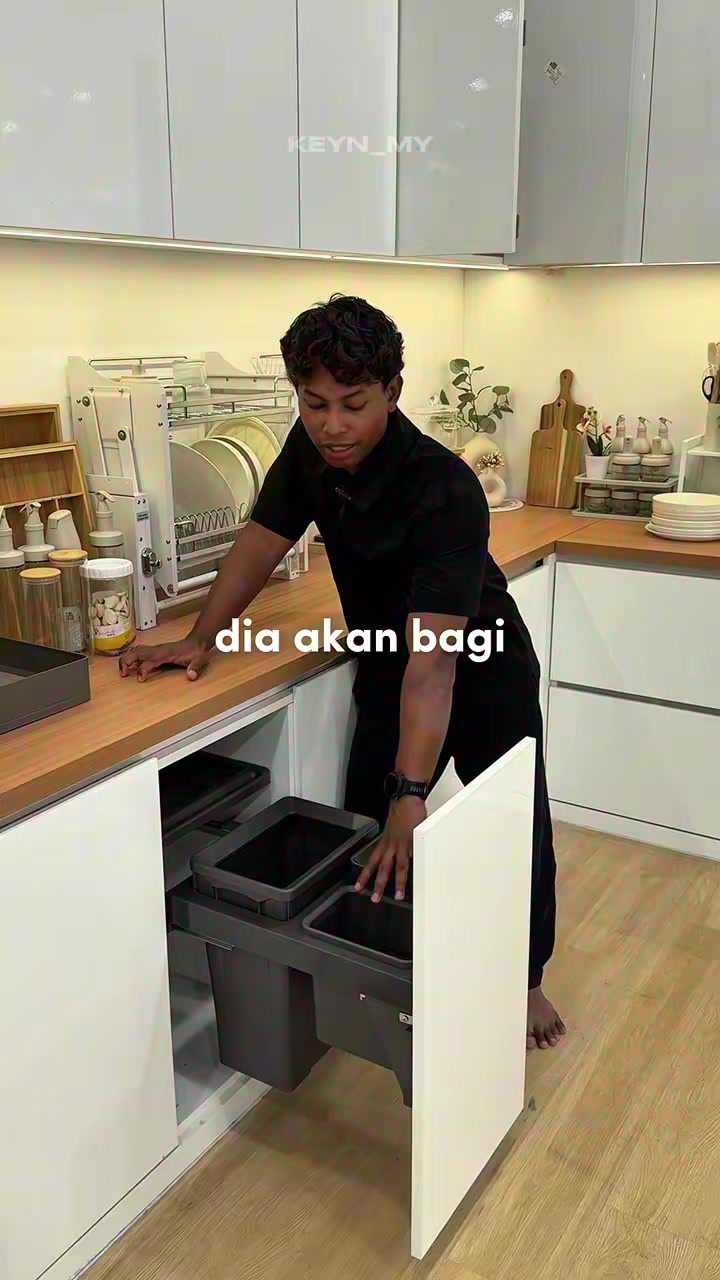Korang nak tak? tong sampah yang STYLEEE! 🤩 #kitchenorganizer #kitchenaccessories #keyngroup #foryoupage #fyp