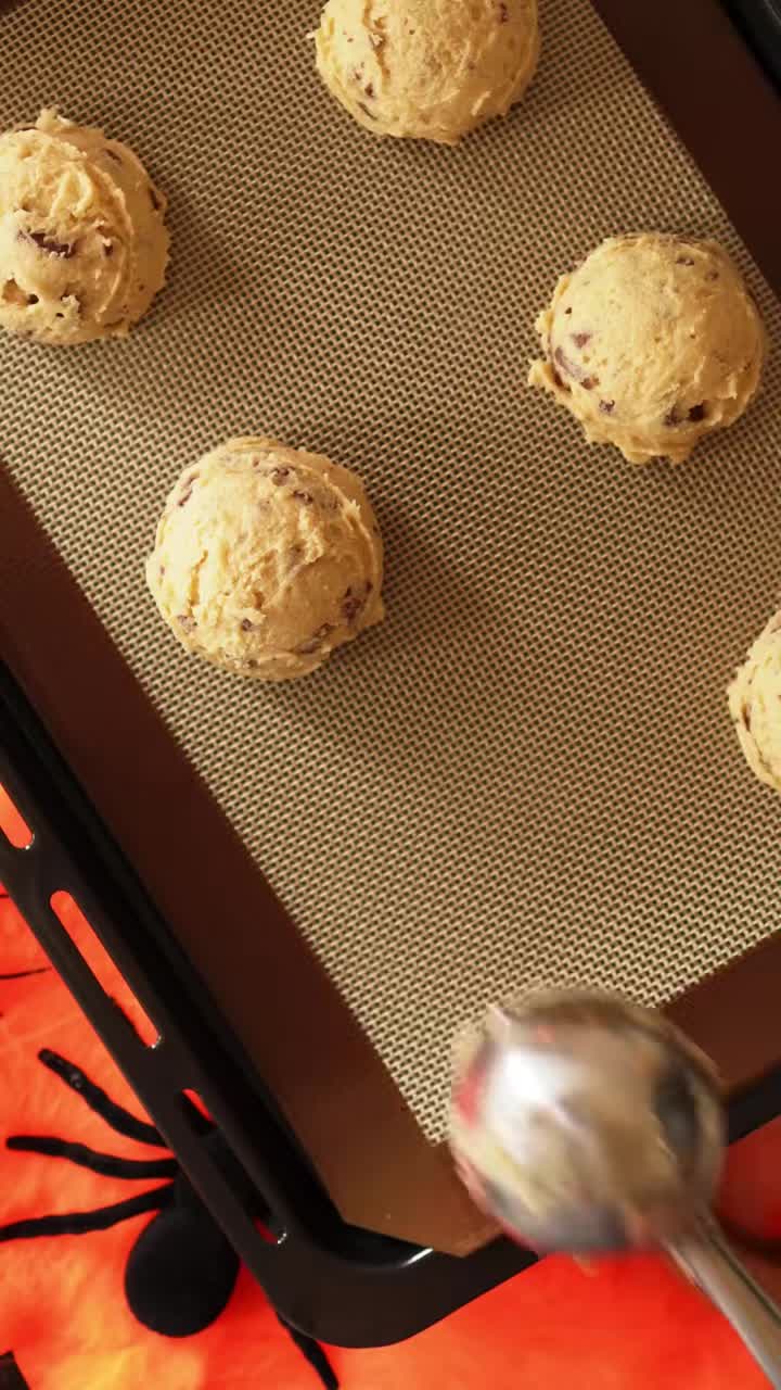 Spooky szn’s here! 👻🍪 Treat yourself to some boo-tiful Ghost Marshmallow cookies fresh from our Cubie oven! 🎃      #Panasonicmalaysia #halloween #HalloweenVibes #CubieCookies #SweetSpooks