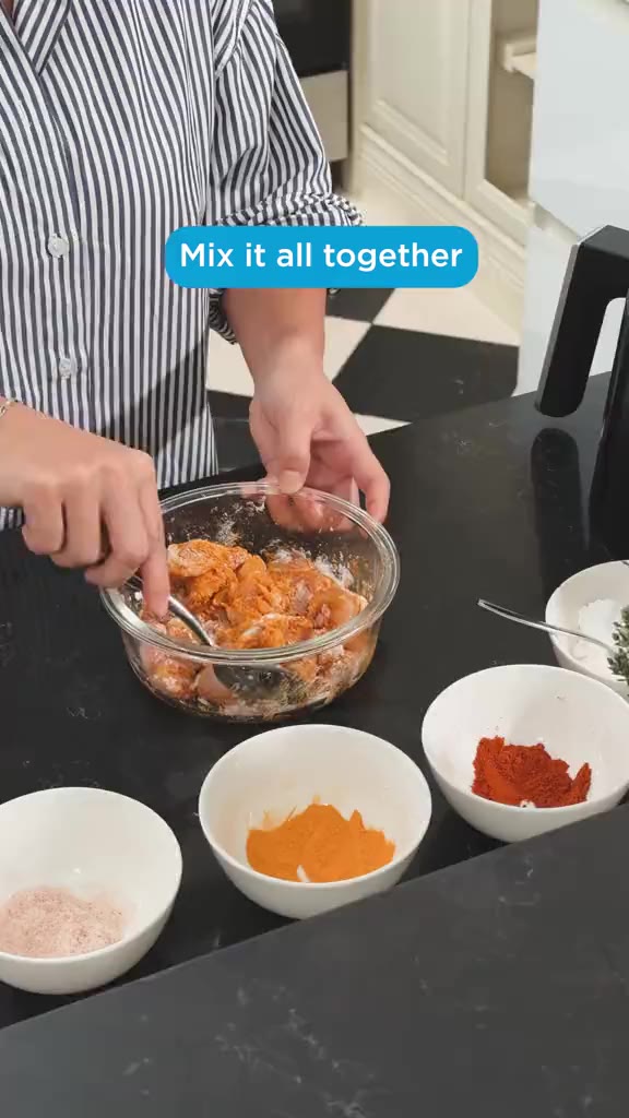 Crunchy, juicy, and oh-so-delicious! 🍗✨ Check out how the Midea 4L air fryer makes perfect ayam kunyit goreng with less oil!         #MideaMalaysia #MakeYourselfAtHome #WorldClass #DigitalAirFryer #TikTokShop1010SuperSale #TikTokTech #CrazyFriday...