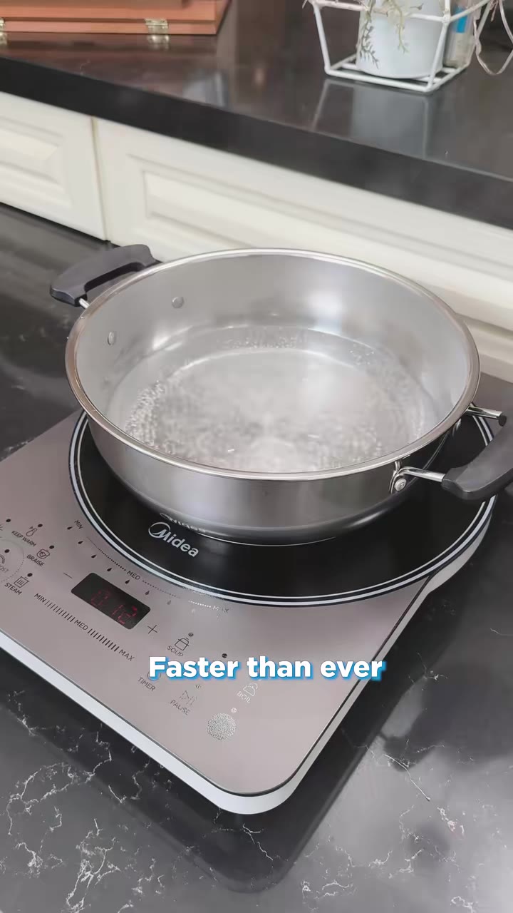 ✨ Cook smarter, not harder! Discover the amazing features of the Midea induction cooker—precision temperature control, energy efficiency, and sleek design. Elevate your cooking experience today! 🍳🔥        #MideaMalaysia #MakeYourselfAtHome #Worl...