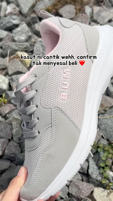 cepatlah grab kasut sukan ni. memang nice sangat buat joging tau
