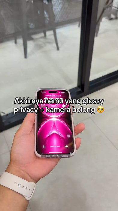 😎 Tak nak orang sebelah tengok mesej kau? Gunakan tinted screen protector ni 🔥#iphone #Glass #Tinted #fyp