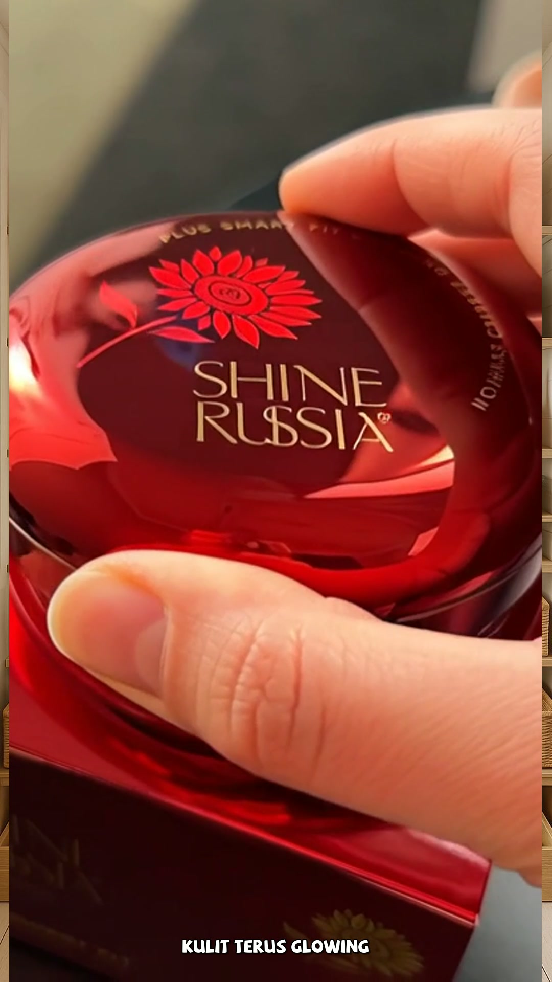 Dapatkan kulit glowing sempurna dengan Shine Russia 2in1 Plus Smart Fit Cushion! #trending #viral #ShineRussia